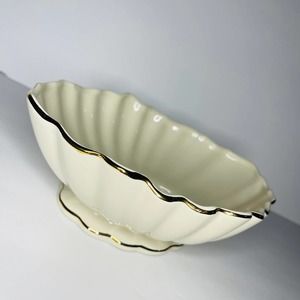 Vintage Ceramic Bowl Teleflora Ribbed Shell Scalloped with Gold Trim Bowl